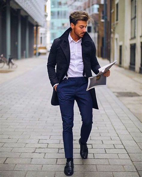 Can You Wear Black Shoes with Navy Pants? A Fashion Guide